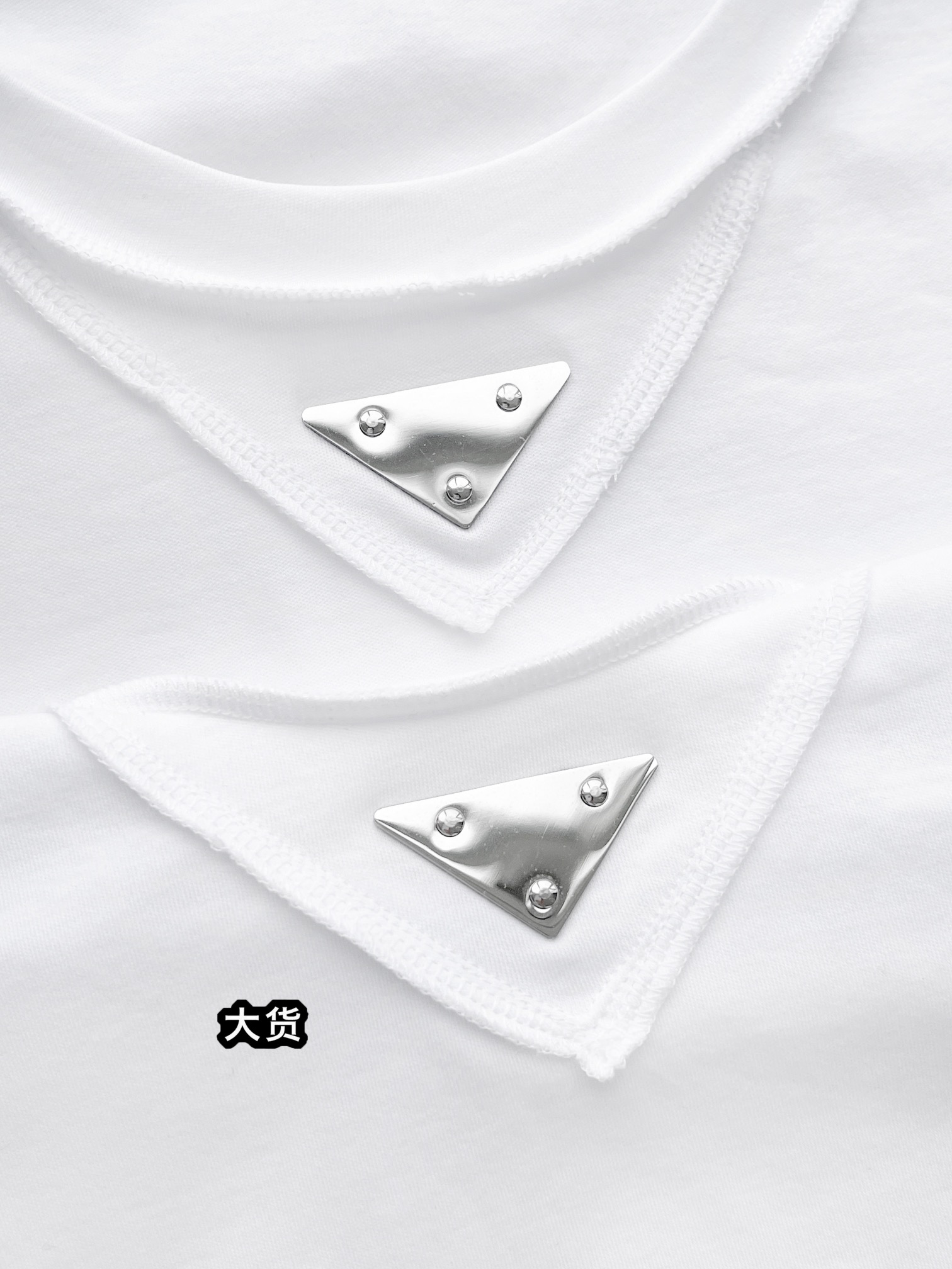 Prada T-Shirt Mit Triangel-Logo